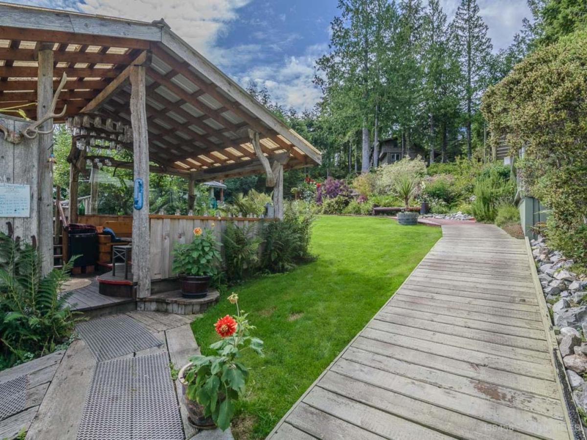 Woods End Landing Hotel Bamfield Exterior foto