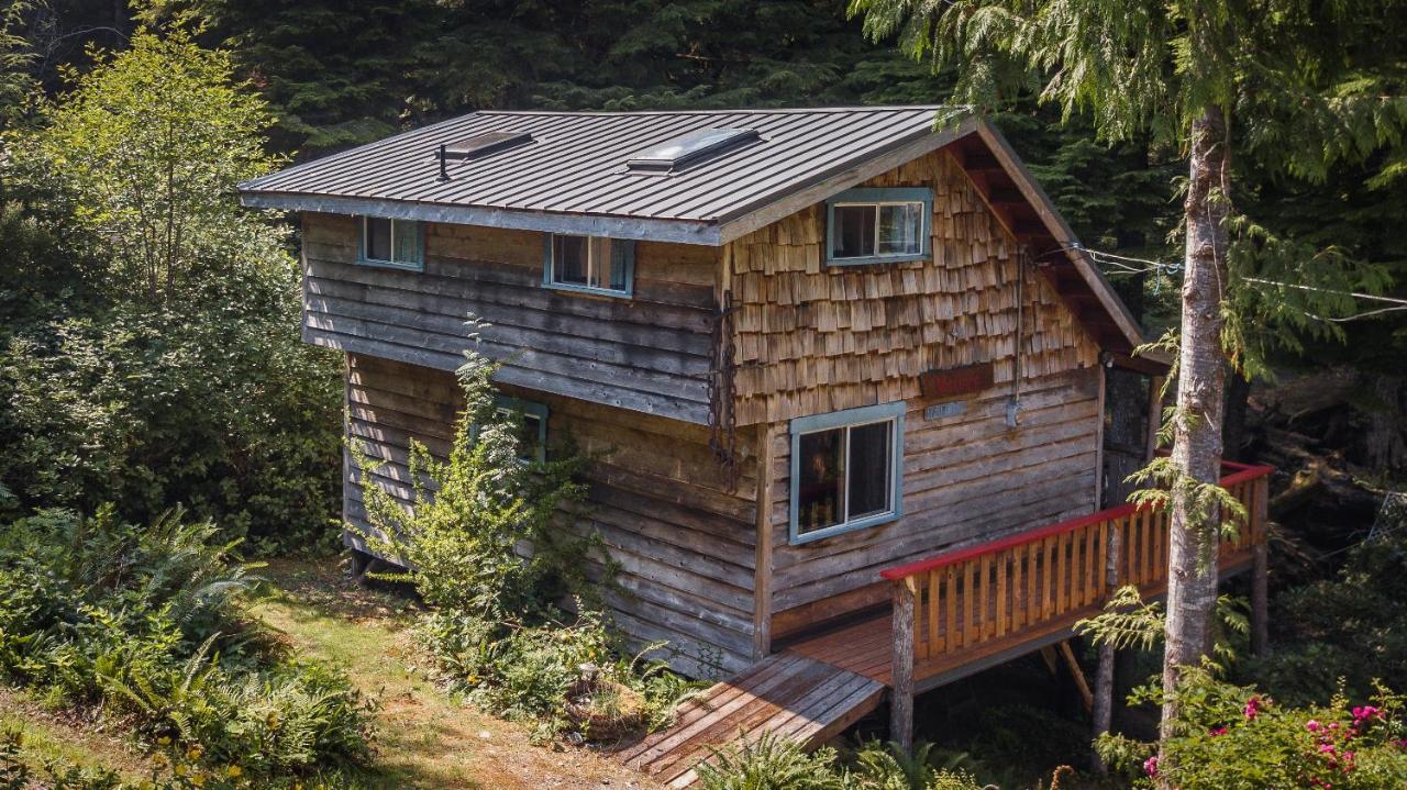 Woods End Landing Hotel Bamfield Exterior foto